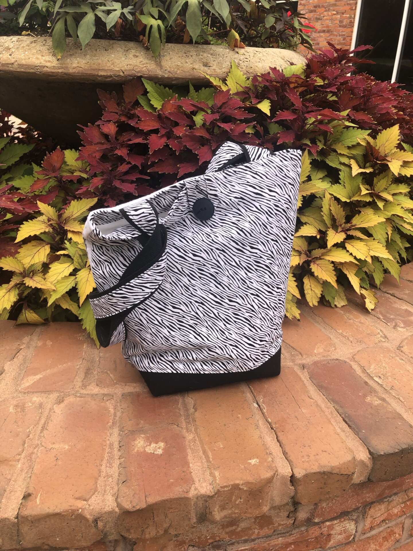 Crochet T-Shirt Yarn Tote Bag