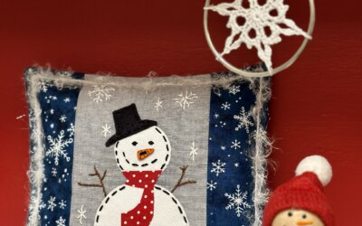 January: Mini snowman Pillow